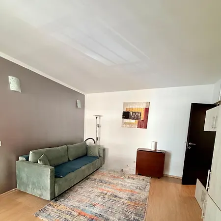 Апартаменти Modern Escape Near Old Town Бухарест